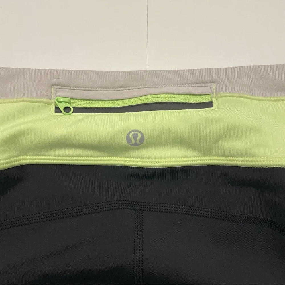 Lululemon Up The Pace Cropped Women’s Leggings Black and Green Size 4